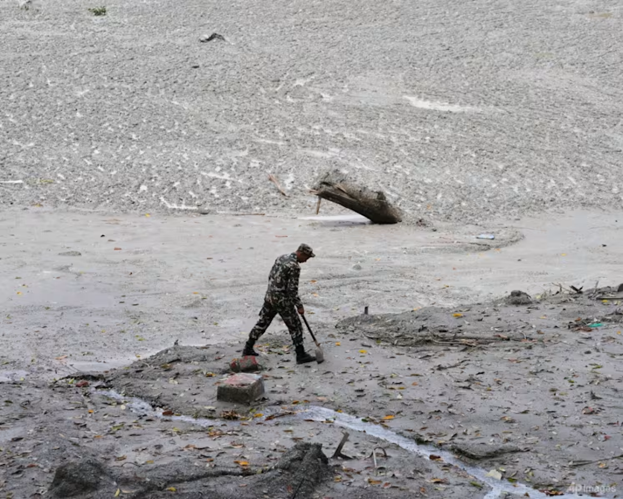 Rich nations should foot climate bill, says Nepal minister