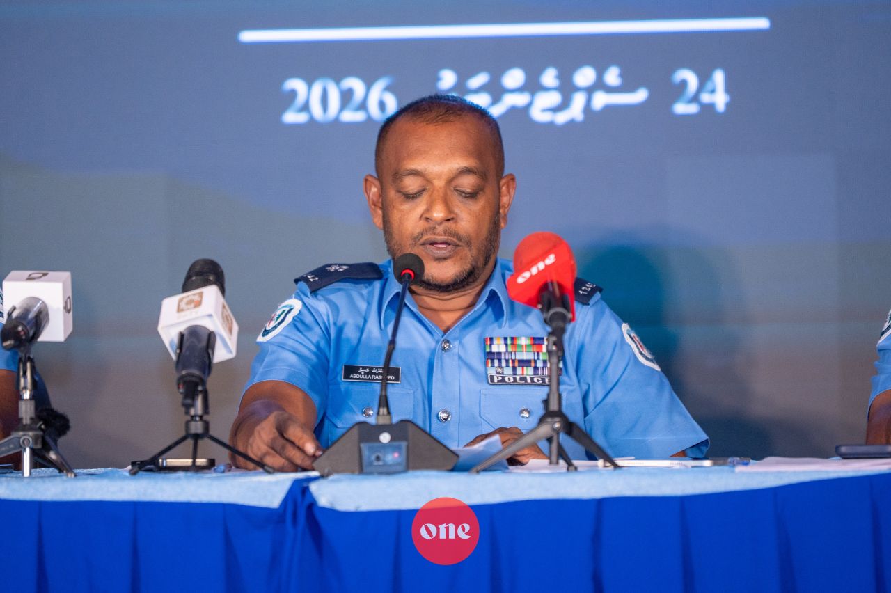 ވަން ފޮޓޯ: ގްރީން ބިލްޑިންގައި ރޯވި މައްސަލައިގައި ފުލުހުން ބޭއްވި ނޫސްވެރިންގެ ބައްދަލުވުން