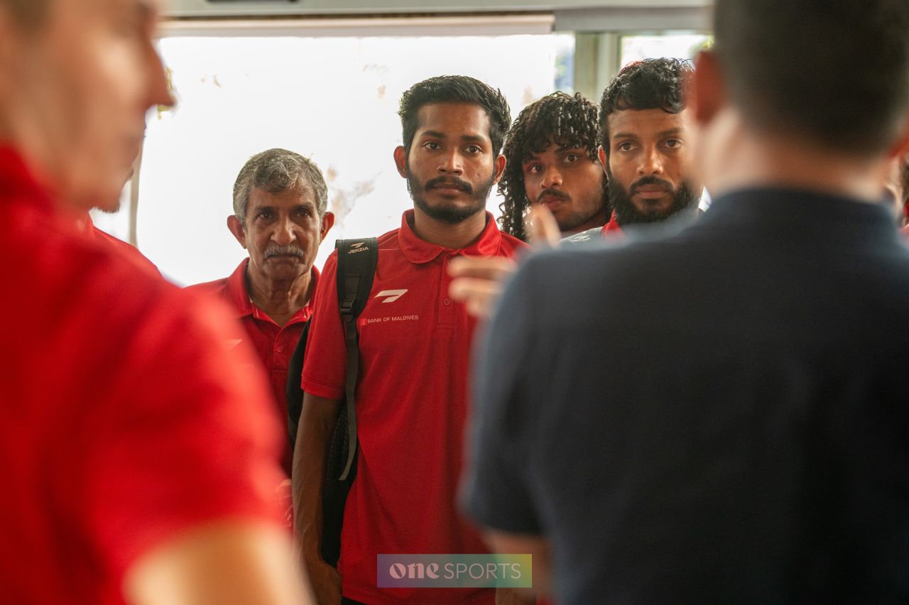 ވަން ފޮޓޯ: ރާއްޖޭގެ ގައުމީ ޓީމު އިންޓަނޭޝަނަލް ބްރޭކްއަށް ޗައިނާއަށް ފުރުން