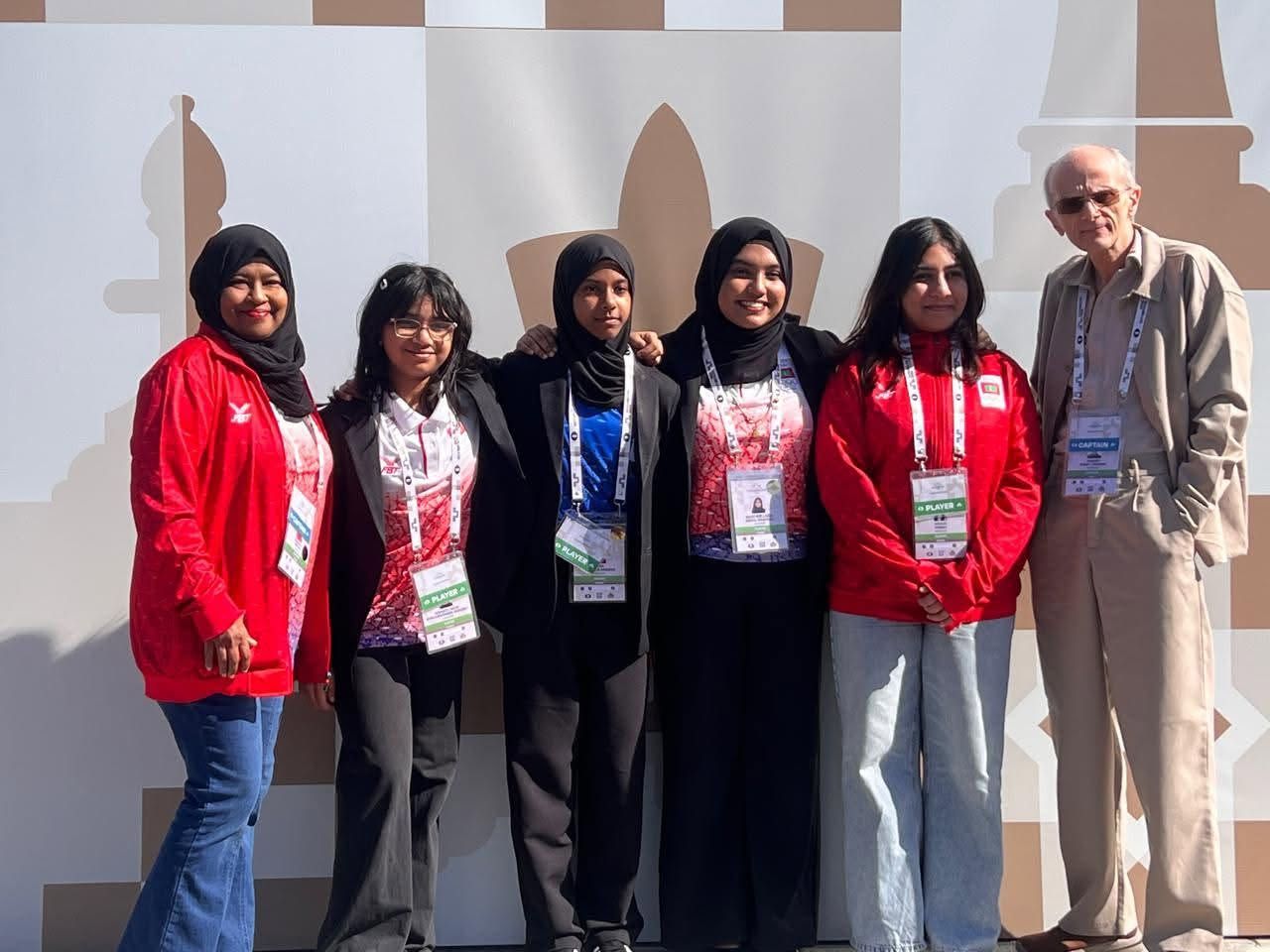Chess Olympiad gai raajjeyge anhen team ah category E ge ran medal 