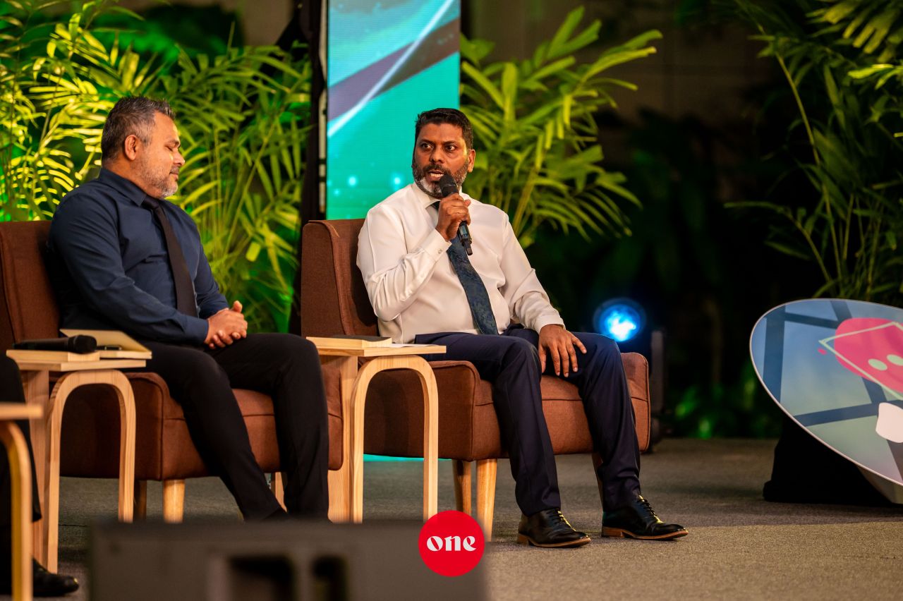 ވަން ފޮޓޯ: 