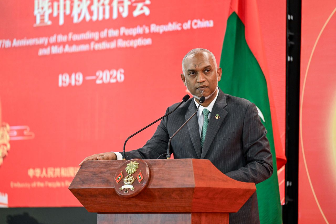 ފޮޓޯ: ޗައިނާގެ 77 ވަނަ ގައުމީ ދުވަސް ފާހަގަކުރުމުގެ ގޮތުން ބޭއްވި ރަސްމިއްޔާތު