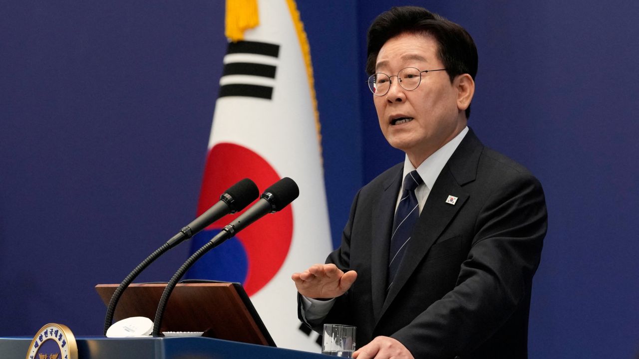 North Korea ge aseerun ge massalaigai maafah edhen South Korea in Ukraine ah govaalaifi