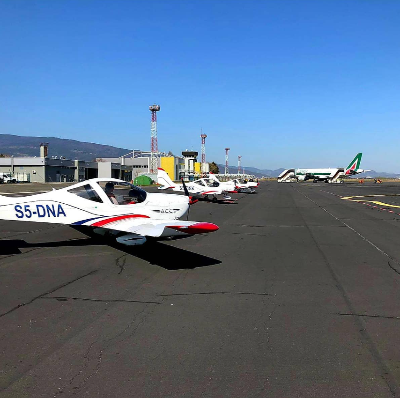 Dhivehi Pilot in thamreen kurumuge huhdha Slovenia kunfungyakah