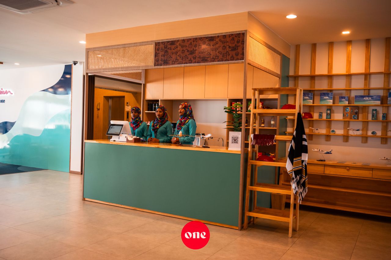 ވަން ފޮޓޯ: މޯލްޑިވިއަންގެ އާ ސީޕްލޭން ޓާމިނަލް މީޑިއާތަކަށް ދައްކާލުން 
