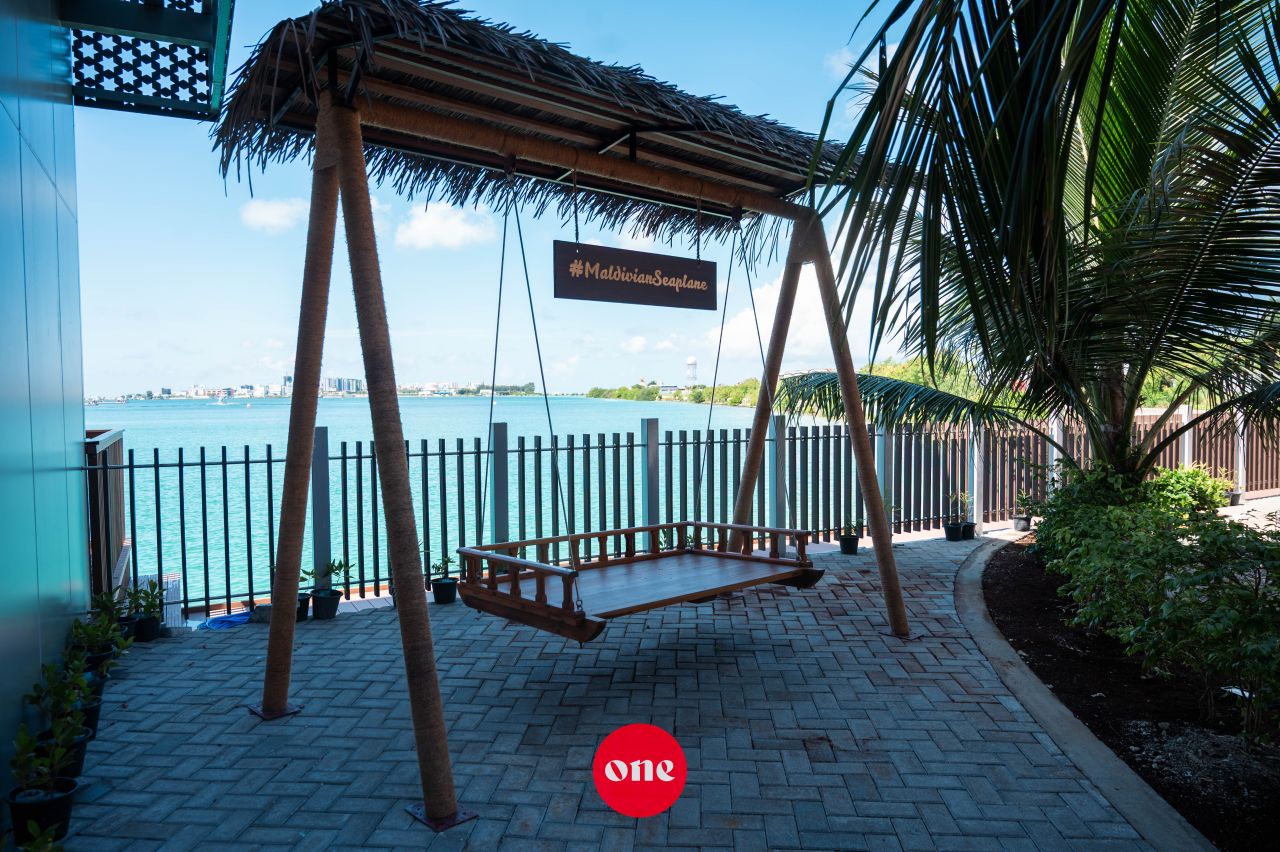 ވަން ފޮޓޯ: މޯލްޑިވިއަންގެ އާ ސީޕްލޭން ޓާމިނަލް މީޑިއާތަކަށް ދައްކާލުން 