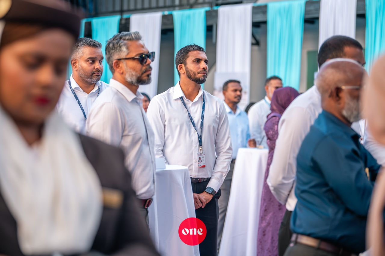 ވަން ފޮޓޯ: މޯލްޑިވިއަންގެ އާ ސީޕްލޭން ޓާމިނަލް ވީއައިއޭގައި ހުޅުވުމަށް ބޭއްވި ރަސްމިއްޔާތުގެ ތެރެއިން