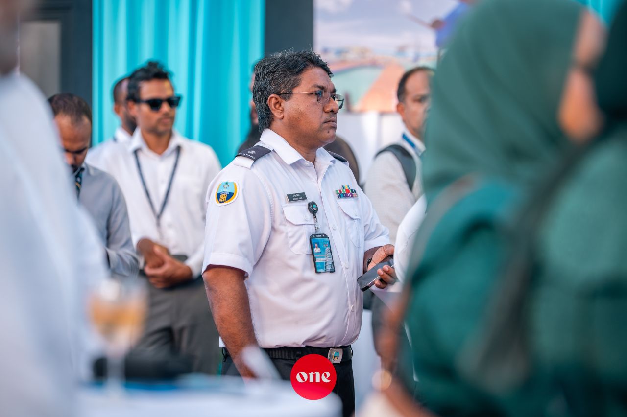 ވަން ފޮޓޯ: މޯލްޑިވިއަންގެ އާ ސީޕްލޭން ޓާމިނަލް ވީއައިއޭގައި ހުޅުވުމަށް ބޭއްވި ރަސްމިއްޔާތުގެ ތެރެއިން
