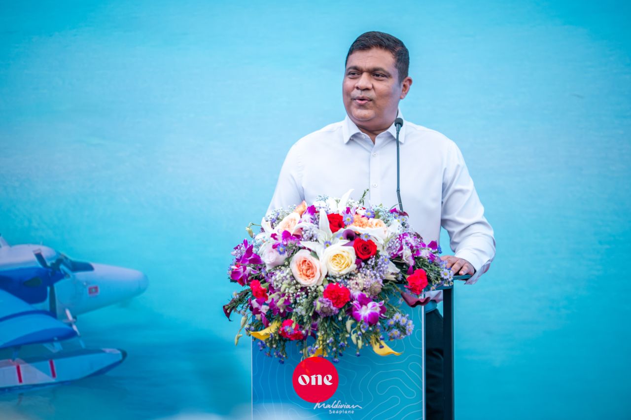 ވަން ފޮޓޯ: މޯލްޑިވިއަންގެ އާ ސީޕްލޭން ޓާމިނަލް ވީއައިއޭގައި ހުޅުވުމަށް ބޭއްވި ރަސްމިއްޔާތުގެ ތެރެއިން
