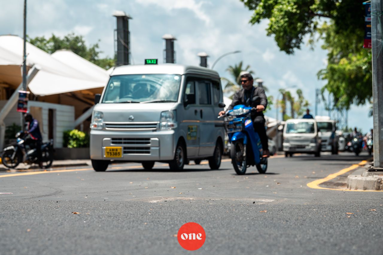 ވަން ފޮޓޯ: އަމީނީ މަގުގެ މަރާމާތު ކުރި ސަރަޙައްދު އާންމު ދަތުރުފަތުރަށް ހުޅުވާލުން 