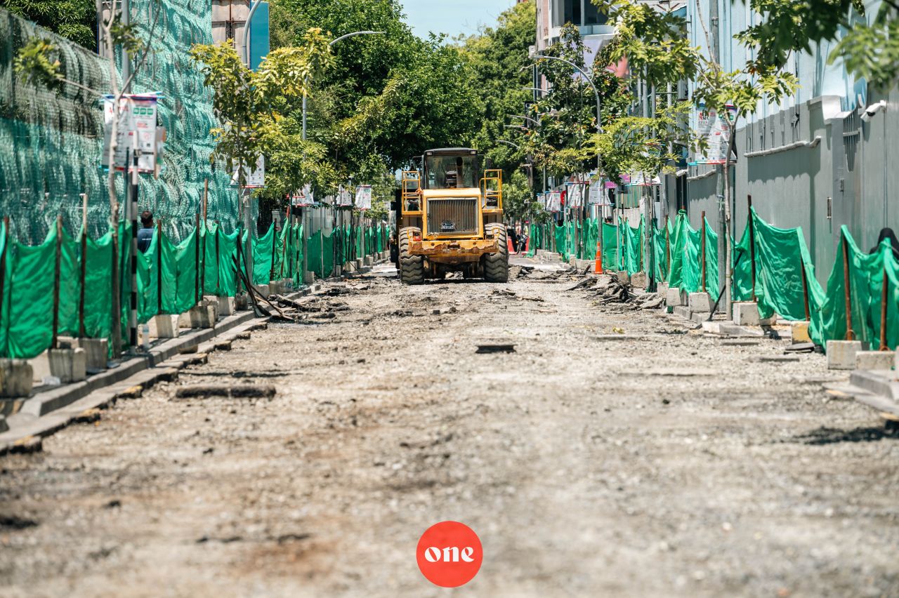 ވަން ފޮޓޯ: އަމީނީމަގު ސެގްމެންޓް 3ގެ ހަލާކުވެފައިވާ ތާރުގަނޑު ނެގުން