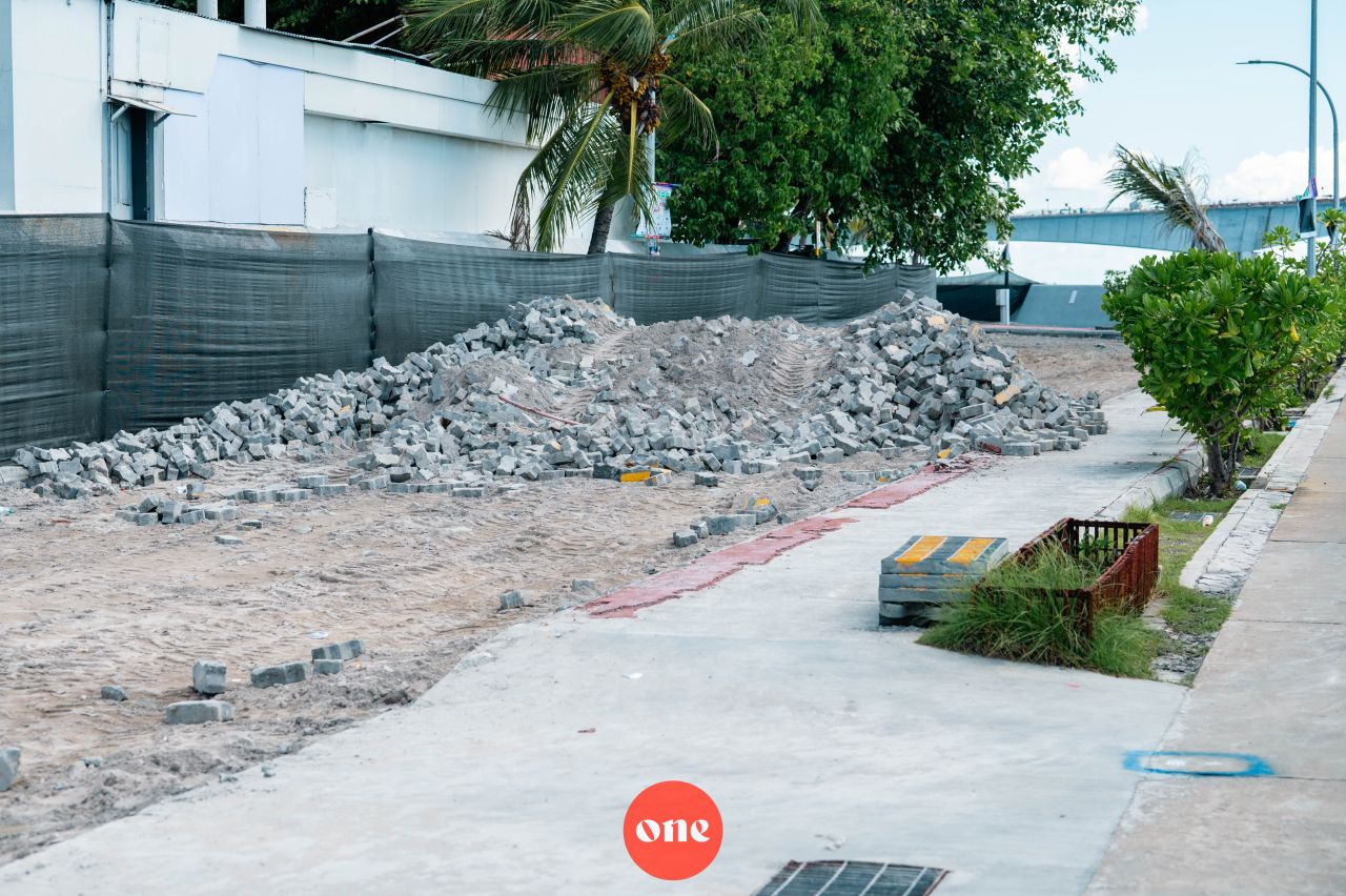 ވަން ފޮޓޯ: ބޮޑުތަކުރުފާނުގެ އައިޖީއެމްއެޗް ސަރަހައްދު ހެދުމުގެ މަސައްކަތް ކުރިއަށްދަނީ