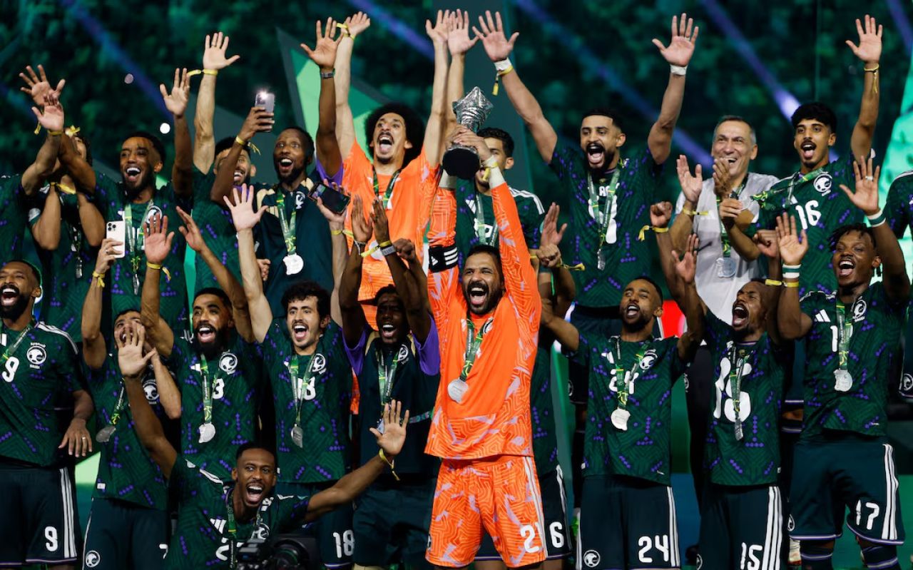 22 aharuge inthizaarah nimun genes, Saudi in Gulf Cup kaamiyaabu koffi 