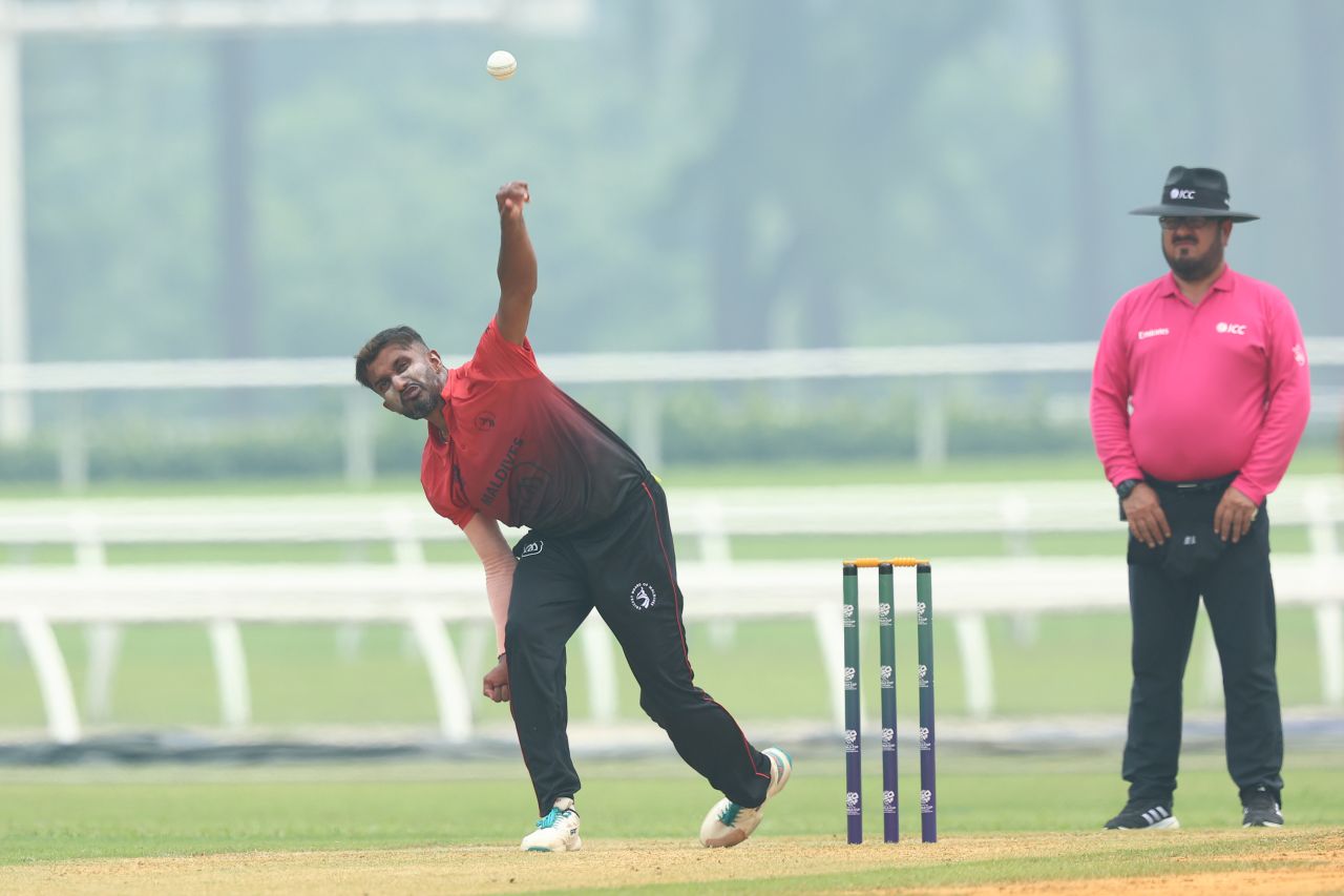 Cricket team ge 2 vana match gai Singapore kairin naakaamiyaabu vejje 