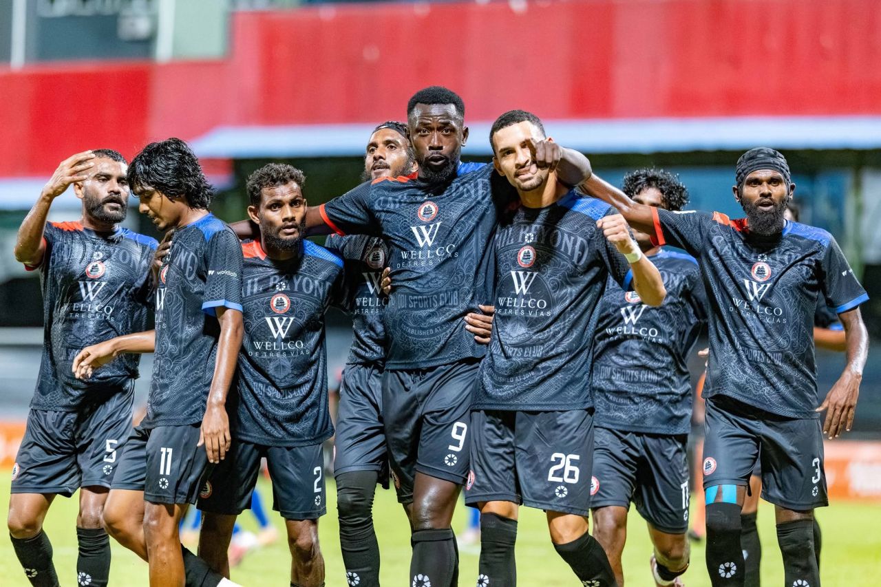 Aa coach aaeku Odi in feshee bodu molhakun 