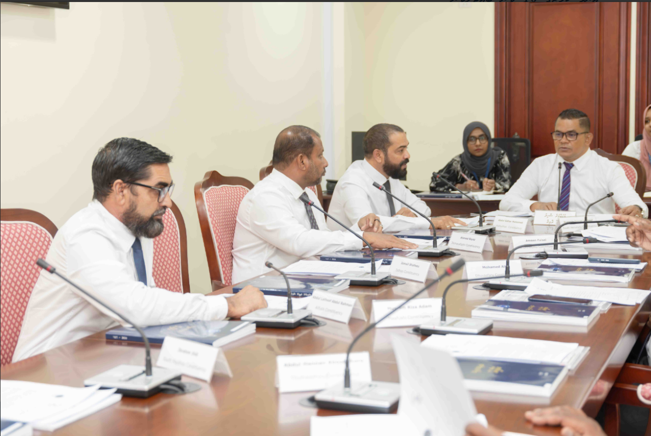 Gaanoonu kiyavaakudhin hushahelhi petition ah ehgadi iruge bahus eh 