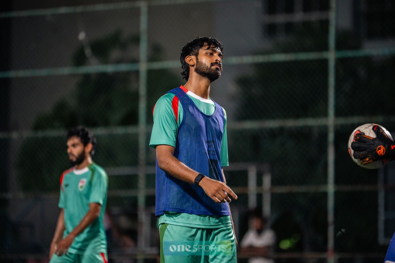 ވަން ފޮޓޯ: ޗައިނާ އިންޓަނޭޝަނަލް މުބާރާތަށް ގައުމީ ފުޓްސަލް ޓީމުން ކުރިއަށް ގެންދާ ފަރިތަކުރުންތައް 
