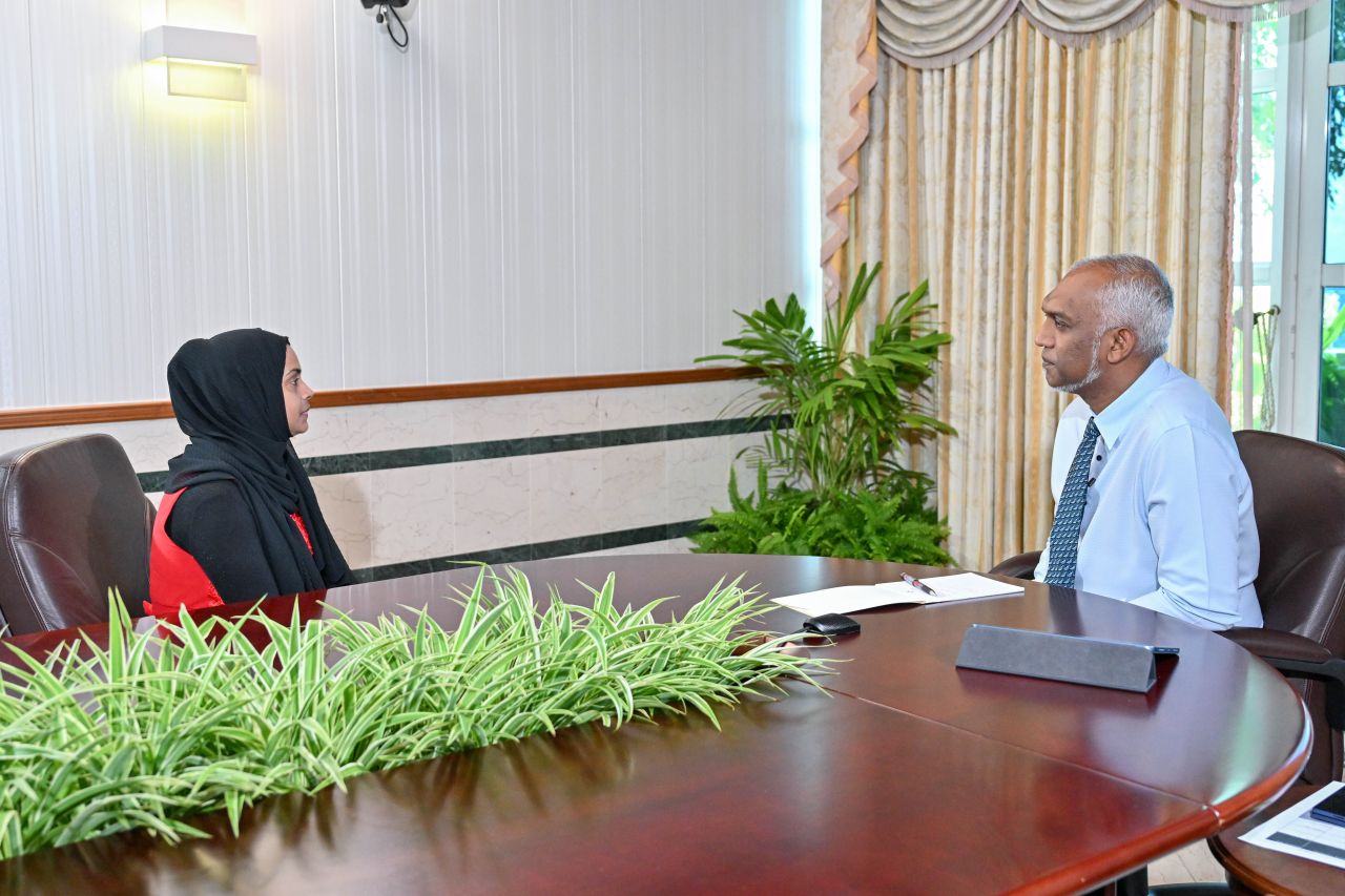 ފޮޓޯ: ރައްޔިތުންގެ އަޑު އެޕިސޯޑު 10 ގައި ރައީސް ބައިވެރިވެވަޑައިގެންނެވުން 