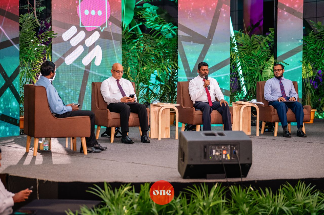 ވަން ފޮޓޯ: 