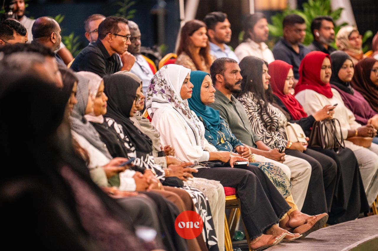 ވަން ފޮޓޯ: 