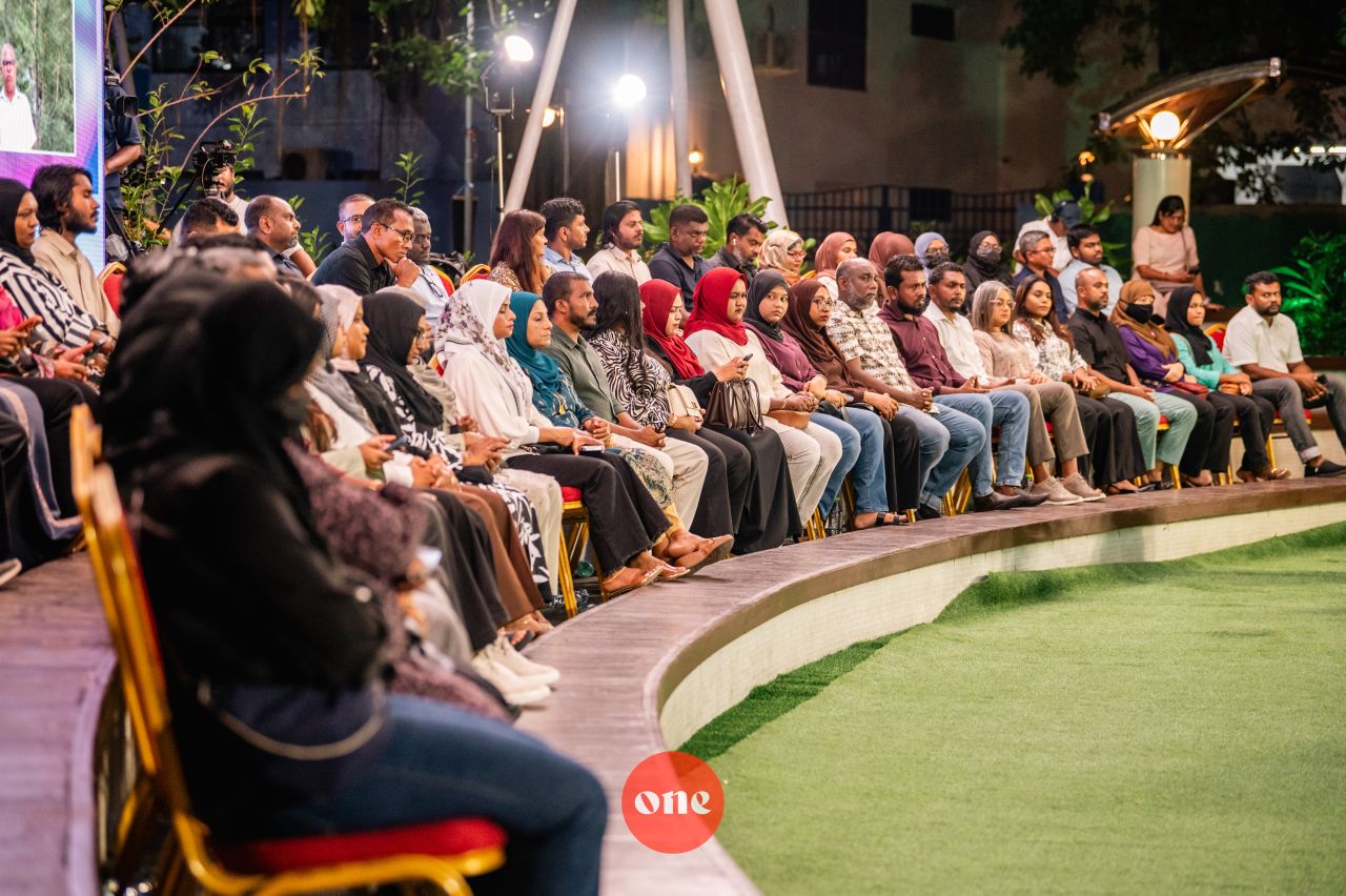 ވަން ފޮޓޯ: 