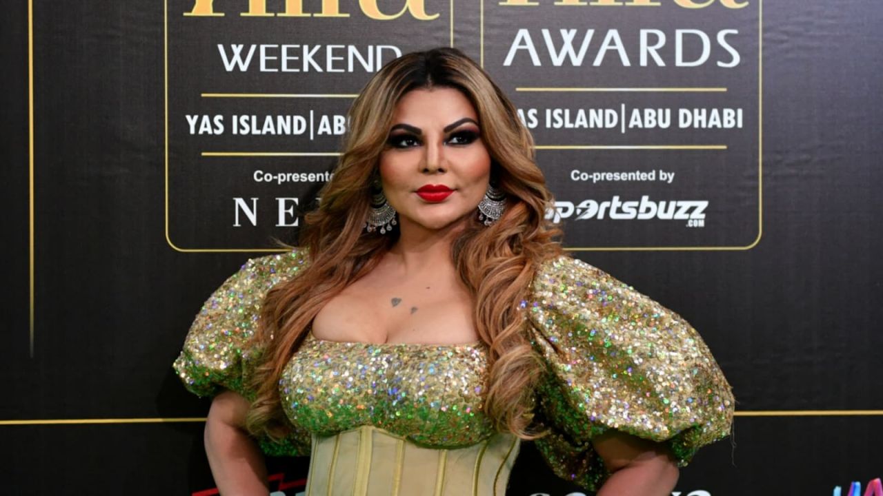 Rakhi Sawant hayyaru kuran Uttar Pradesh ge court akun amurukoffi