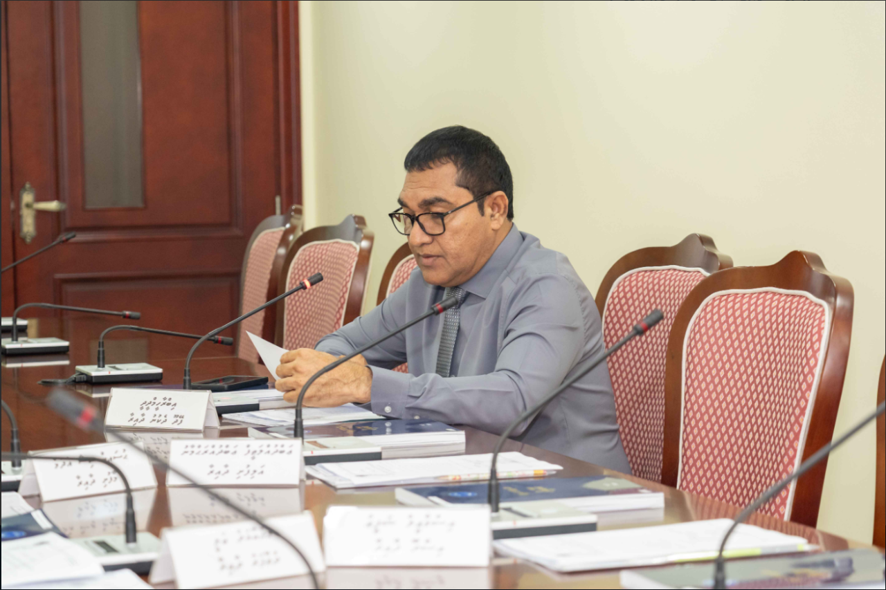 Bahus kurumuge kurin garaaru balaigannan jehey gothah gavaidhu badhalukoffi