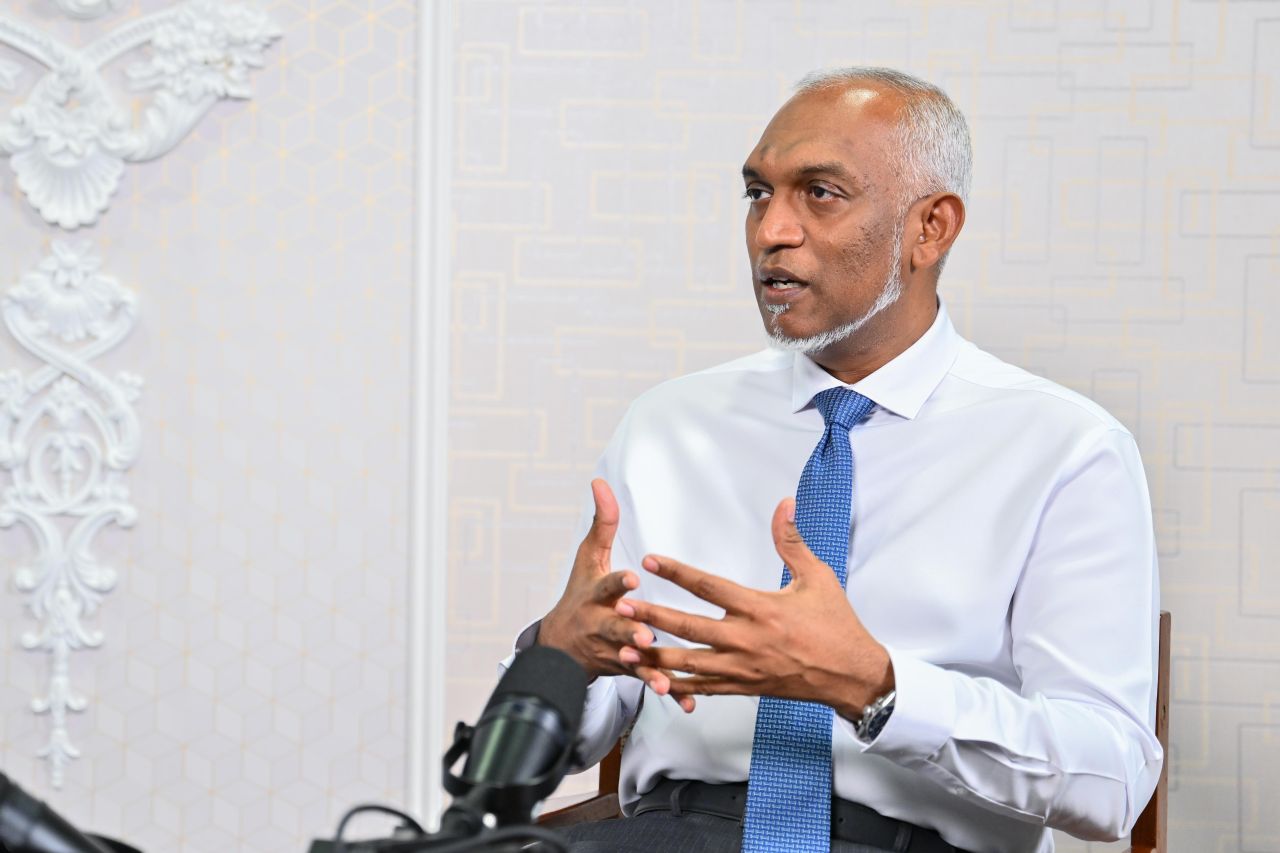 Rasmale' gai ves ehen dheenthakah furusatheh noannaane: Raees 
