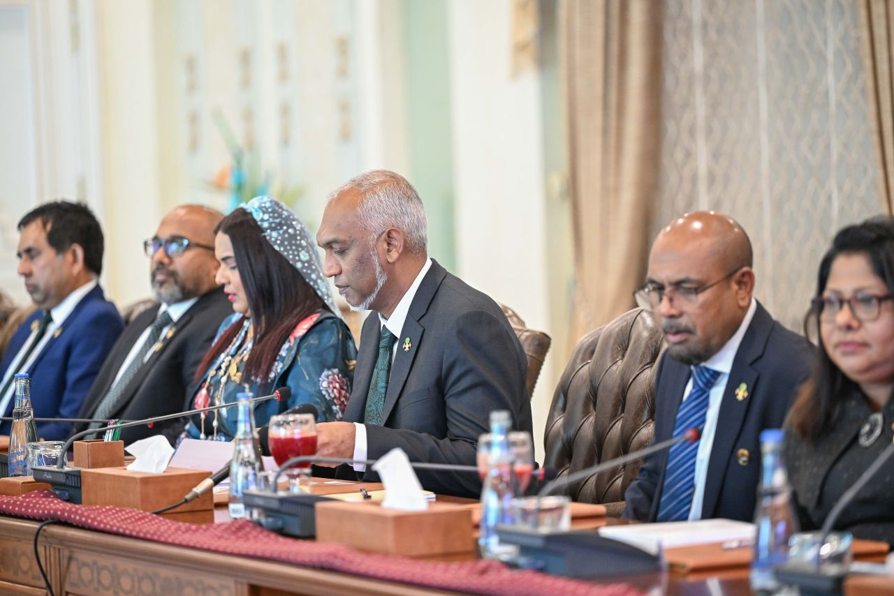 ފޮޓޯ: ރައީސް މުއިއްޒު ޕާކިސްތާނުގެ ބޮޑުވަޒީރާ ރަސްމީކޮށް ބައްދަލުކުރެއްވުން 