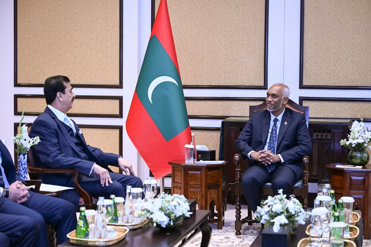 Pakistan senatege chairman, Raees aa bahdhalu kurahvaifi