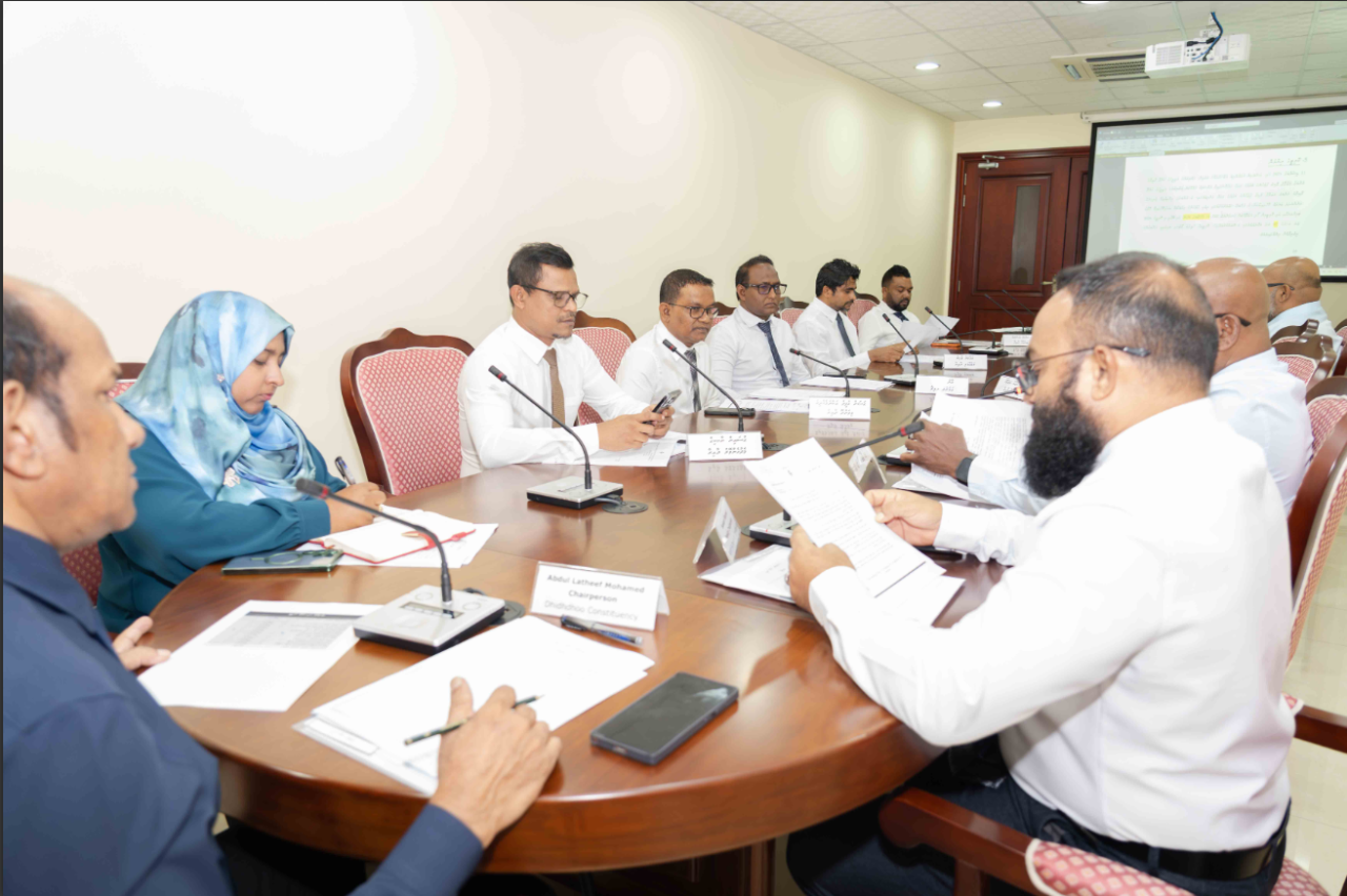 Mauroof hayyaru kurumugai imthiyaazah araiganefaeh nuvey