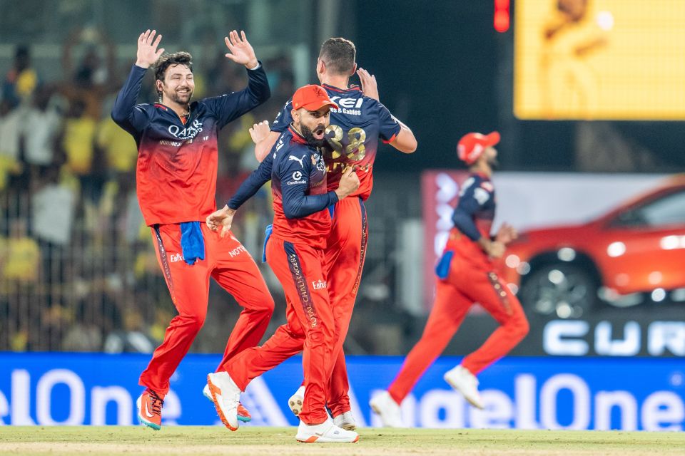 Faseyha kamaaeku Chennai balikoh, Royal Challengers Bengaluru kuriyah 