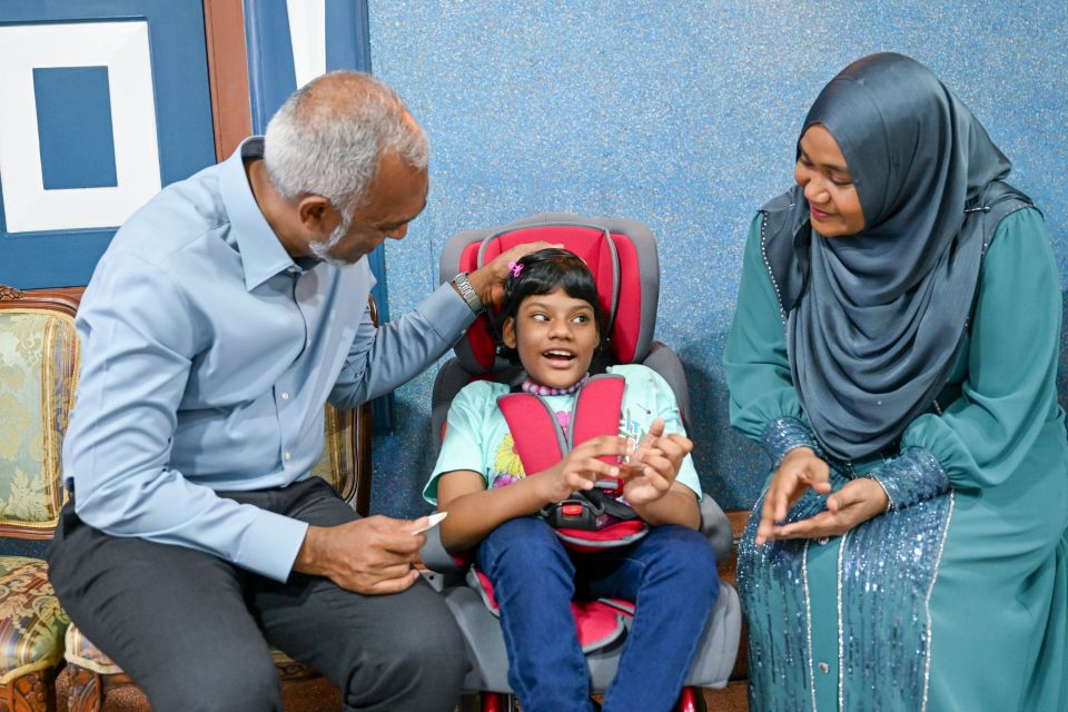 Raees ge dhekanbalun Eid salaam kuravvaifi 