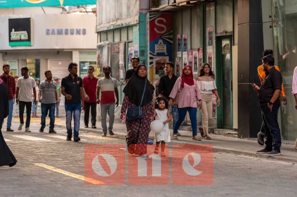 Hukuru dhuvahu hendhunu 6 in 9 ah baeh magu thakugai vehicle nudhuvvey gothah hadhanee