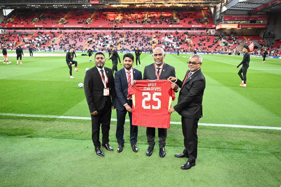 Liverpool ge Anfield gai Raajje isthihaaru kuran fashaifi 
