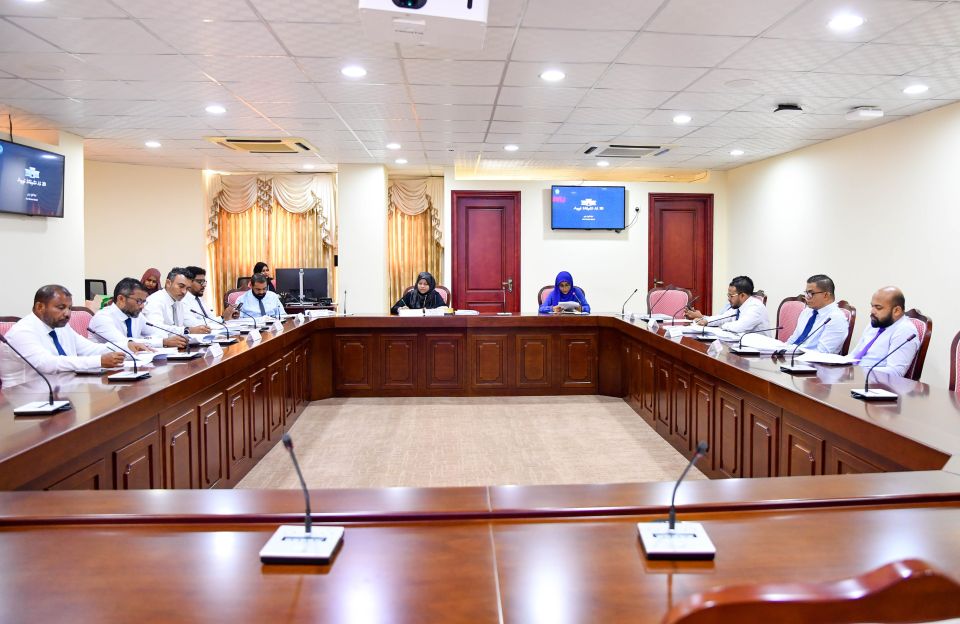 Azmiralda ge massala balanee rangalhaththoa yageen kuranee 