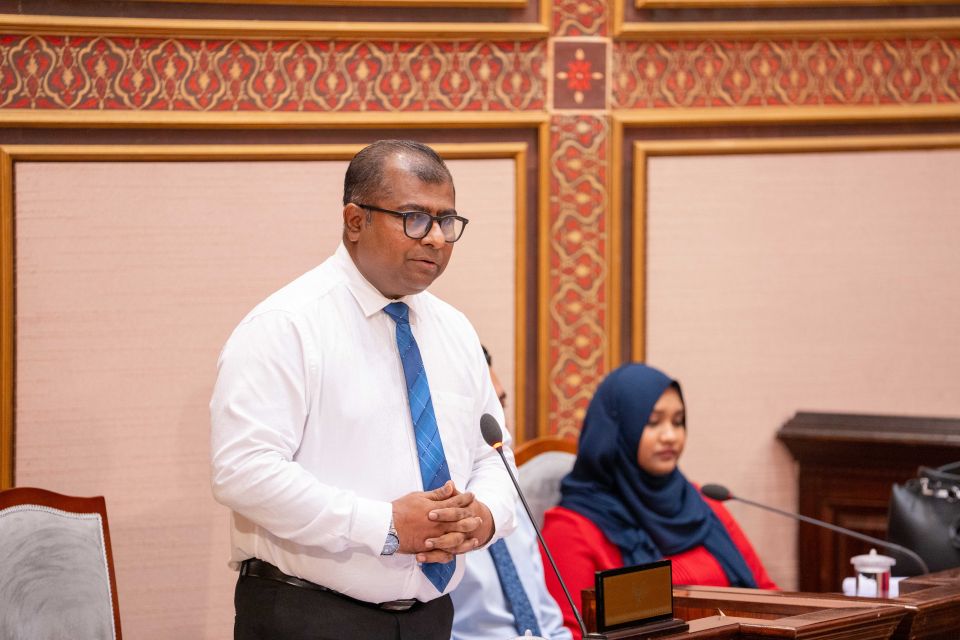 3000 ahvure gina faraathah ilmee hushahelhunthah foarukodhdheefin 
