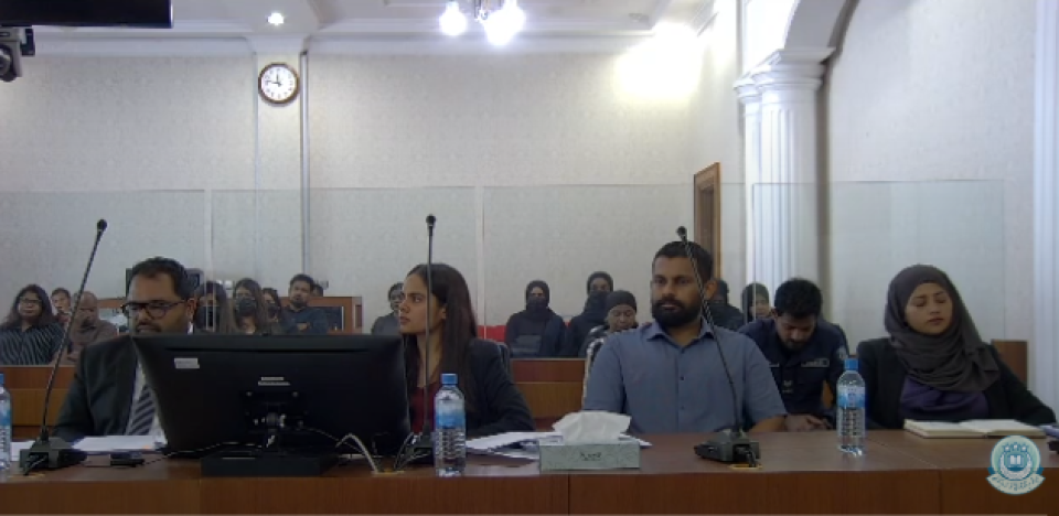 Shamaan hekkah nufooozu foaruvan jehey sababeh noanaane: Vakeel 