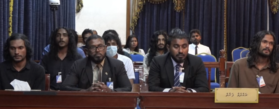 Anas ge maru: dhauvaa libey meehun bandhun dhookuree gaanoonaa hilaafah! 