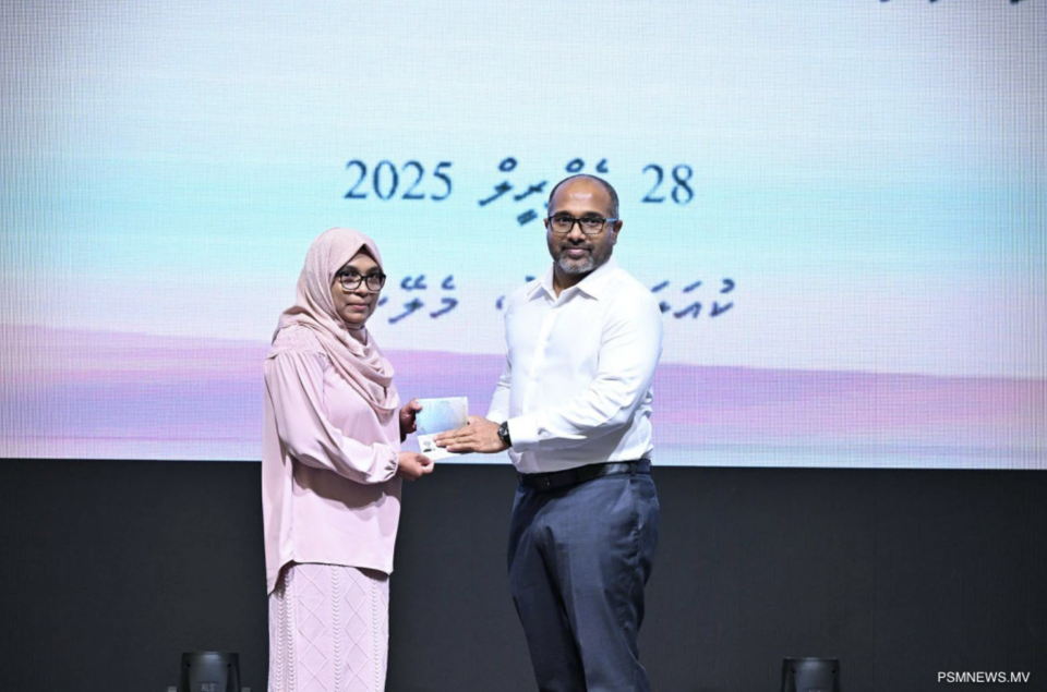Malaysia gai ulhey dhivehinnah ID Card aai Passport ge hidhumaiy fashaifi 