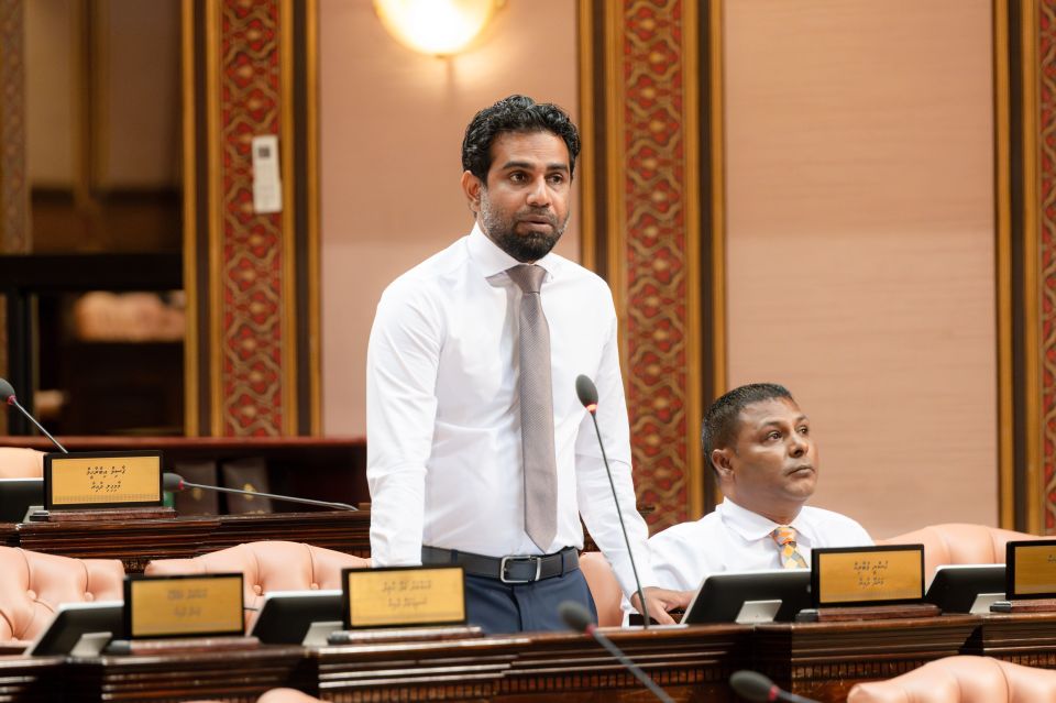 Member Ashragah maruge inzaaru dhin massala balan govaalaifi