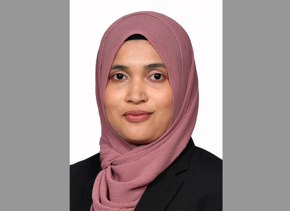 Deputy Minister kamuge magaamun Muna isthiufaa dheefi 