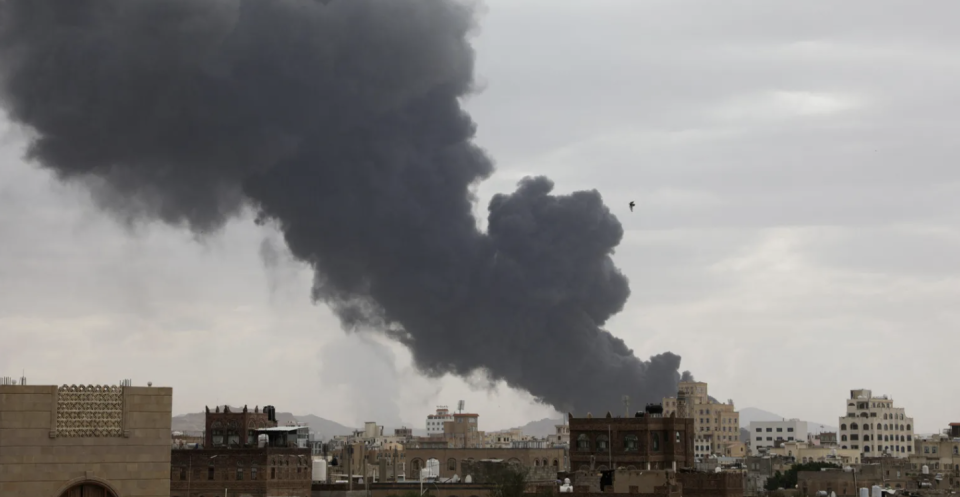 Yamen ge mai airport ah Israel in hamalaa dheefi