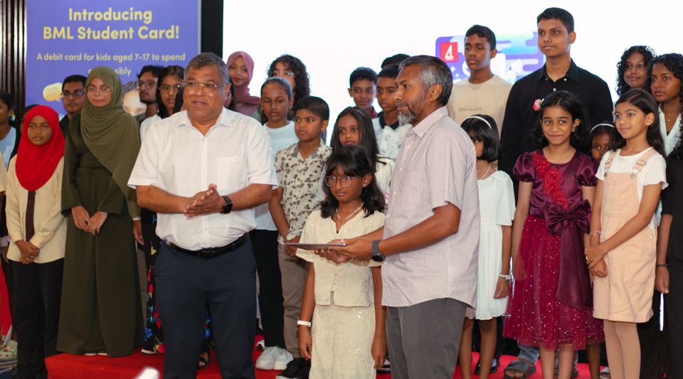 BML in kudakudhin ah haassa debit card eh