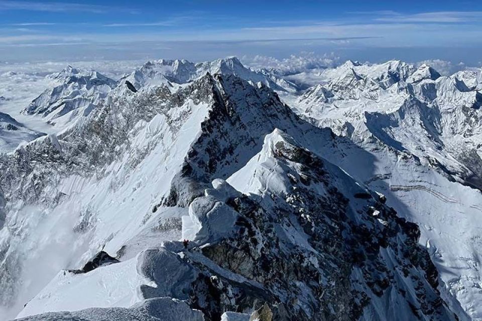 Mount Everest ah eri India meehaku maruvehjje
