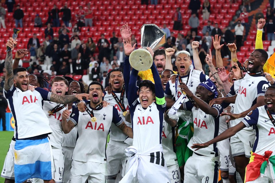 United balikoh, Spurs in 17 aharahfahu thatteh hoadhaifi 