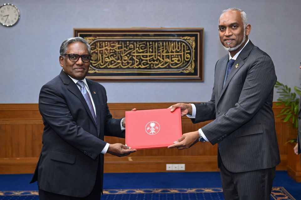 Raees Muizzu ge Special envoy akah kureege Raees Waheed ayyan kurahvaifi