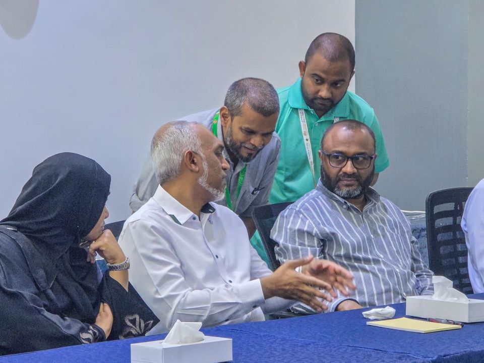 Hajjah gos doctor ah dhehkumun dhey base dhen libeynee hiley