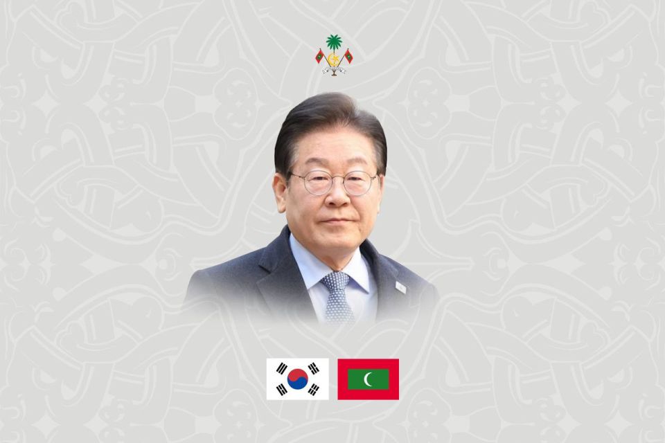 Raees, Dhekunu Korea ge inthihaabee Raees ah thahuniyaa fonuvvaifi