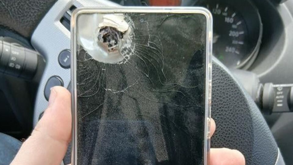 Foanehgge titanium frame ehgge sababun meehegge furaana salaamaiy vehjje 